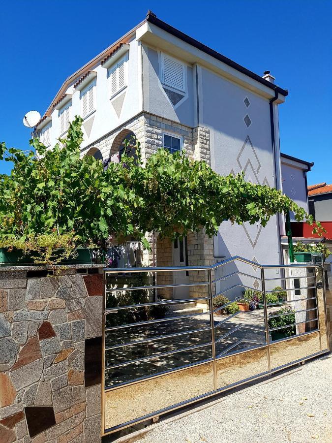 Apartments Petar & Anka Biograd na Moru Kültér fotó