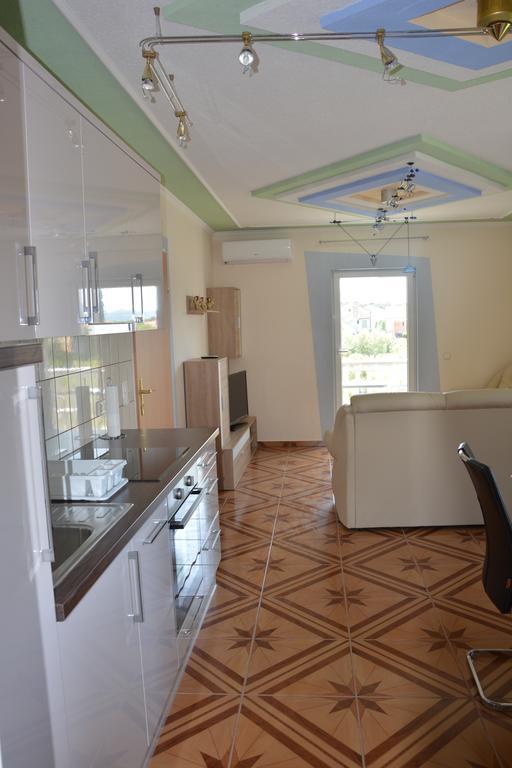 Apartments Petar & Anka Biograd na Moru Szoba fotó