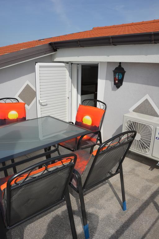 Apartments Petar & Anka Biograd na Moru Kültér fotó